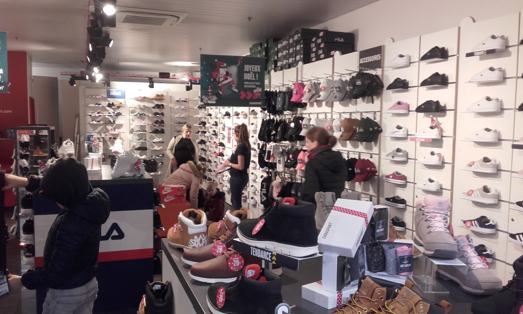 Chausport Centre Commercial Carrefour Saint Jacques Chausport Centre Commercial Carrefour Saint Jacques